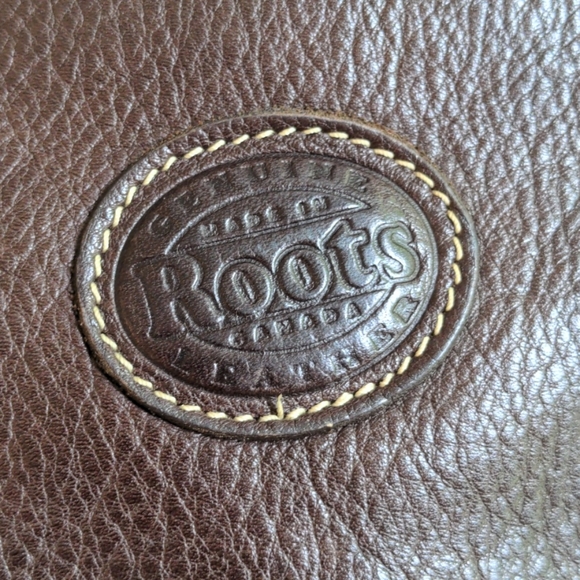 Roots Full-Grain Leather Women's Saddle Bag - Picture 3 of 4